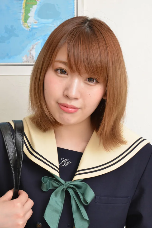 綾瀬ひなの