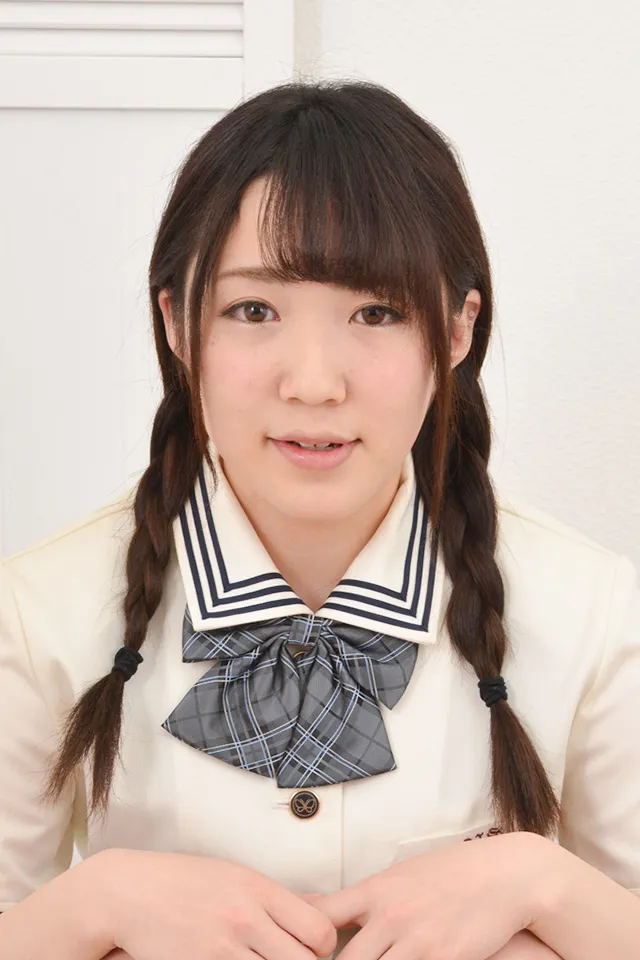 川瀬まゆら