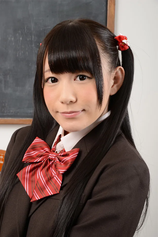 小西まりえ