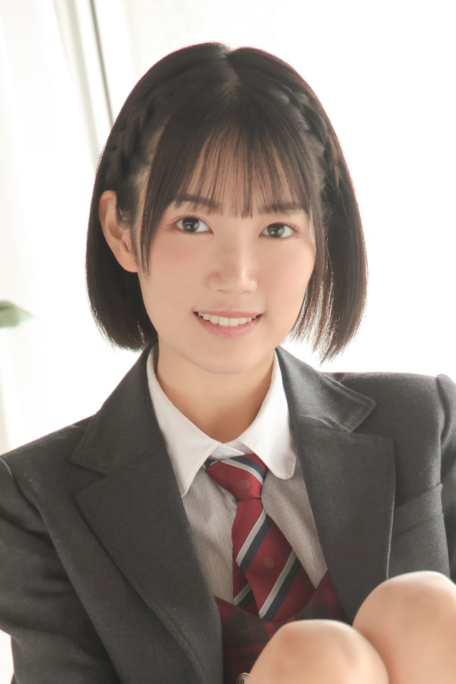 琴里ここ