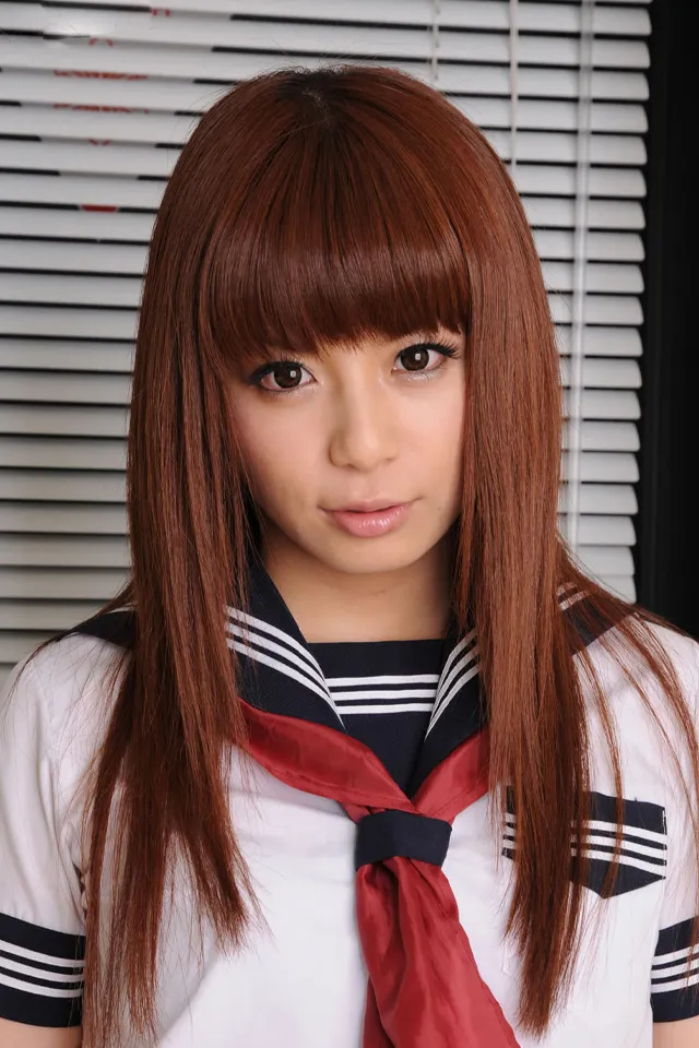 栗林里莉