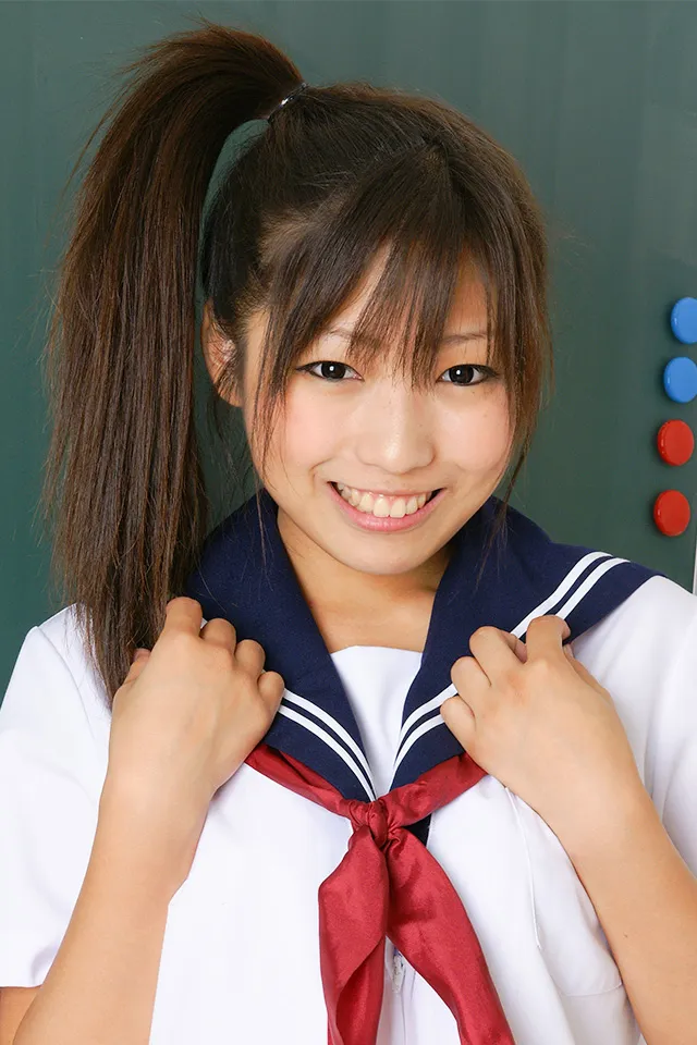 松岡奈波