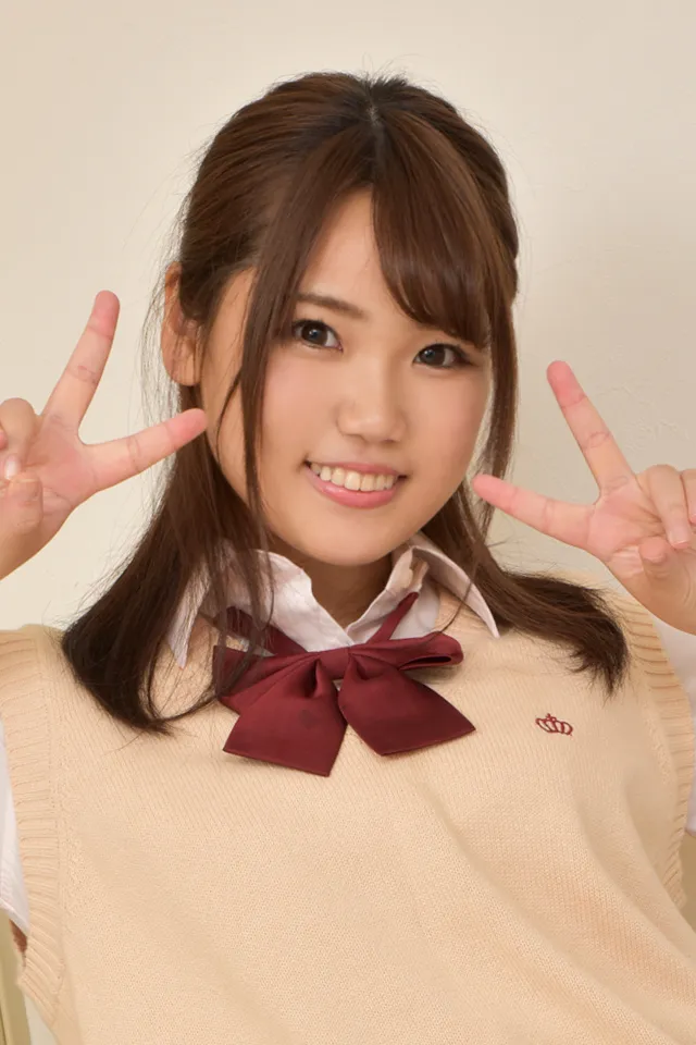 持田栞里