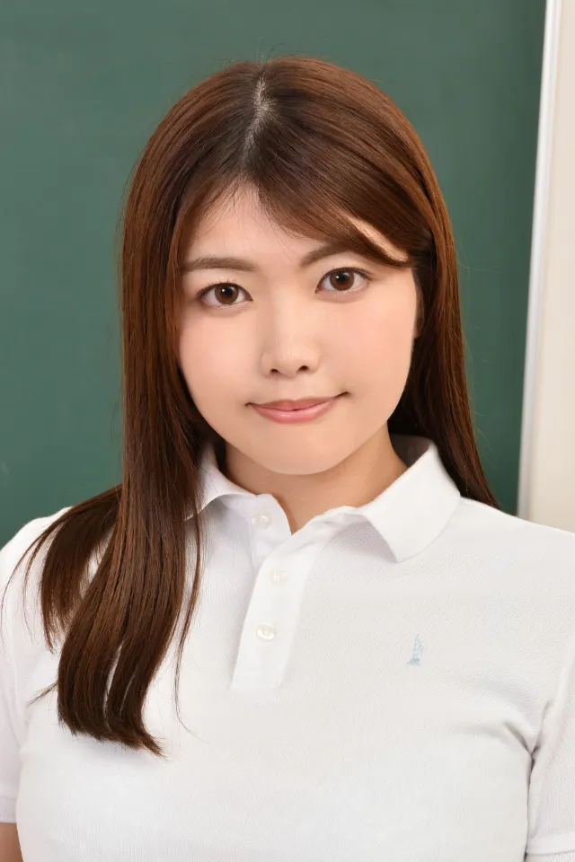新山ちなつ
