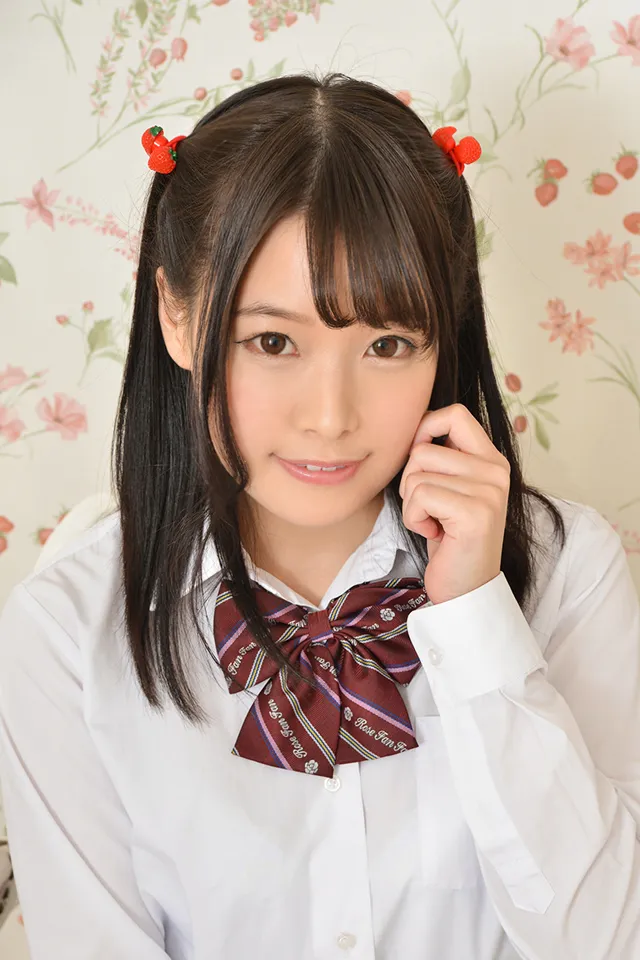 八木奈々