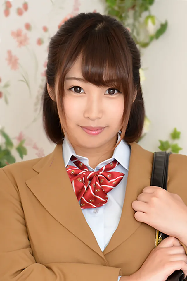夢咲ひなみ